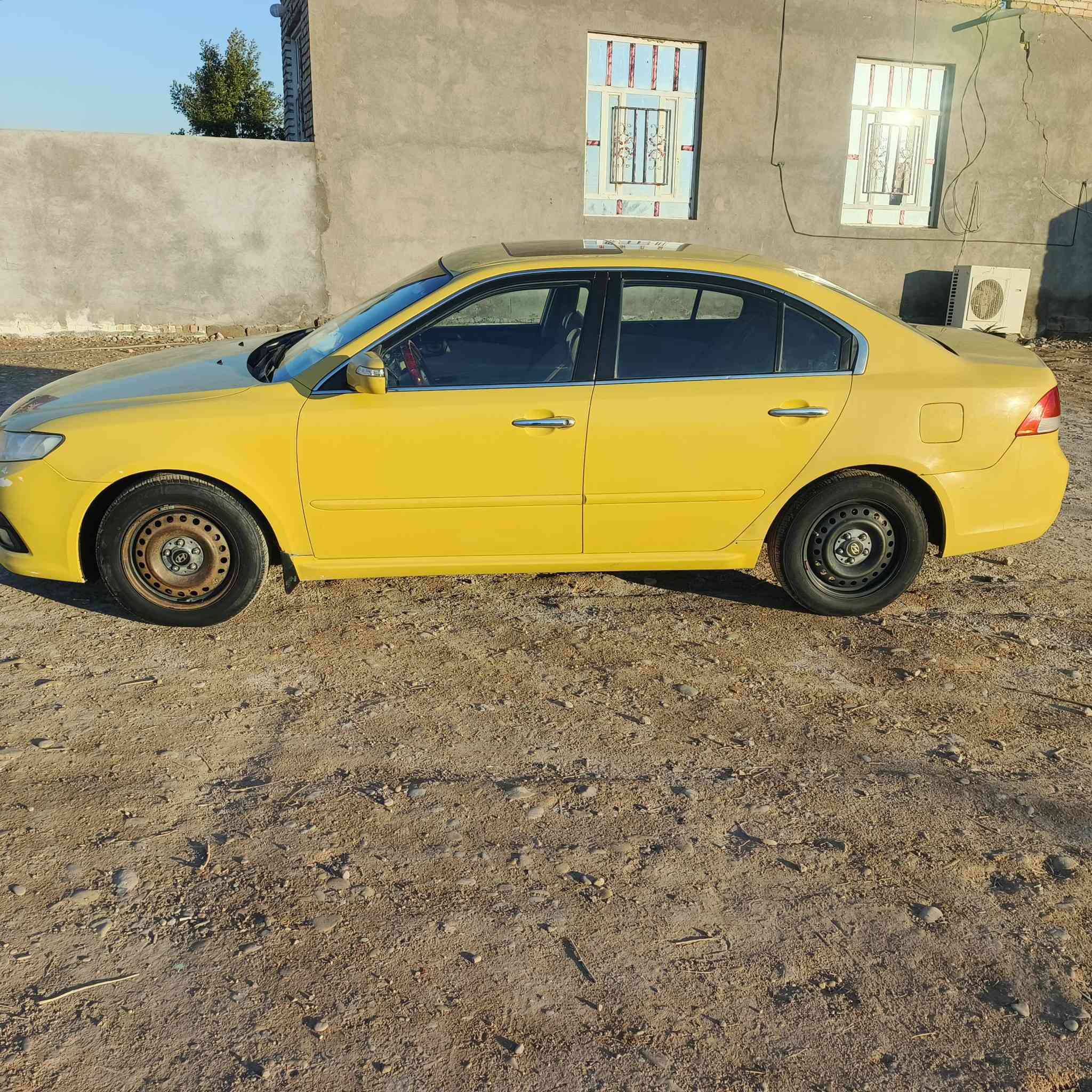 سلام عليكم سياره أوبتيمه البيع موديل 2010 خليجي ضربه خفيفه بل جاملق الخلفي تبريد ثلج حداديه جديده سياره جاهزه من كل النواحي  السعر 113 وبين مجال مكاني قلعه سكر *********** الاستفسار أدمن وافق
