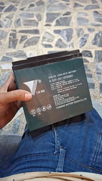 بطاريات ١٢ فولت • ٢٠ أمبير • ٧ قطع