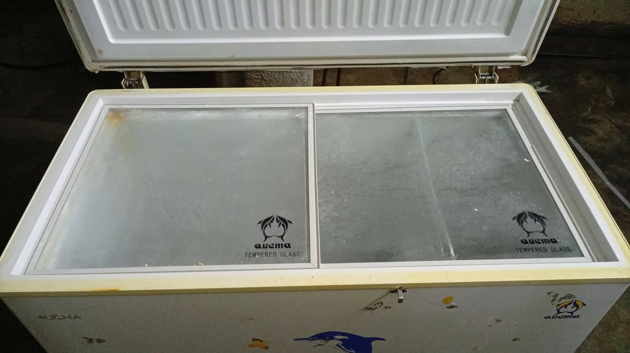 مجمده للبيع فول نظافه بلاديه السعر 175 الف وبيها مجال للشراي ***********
