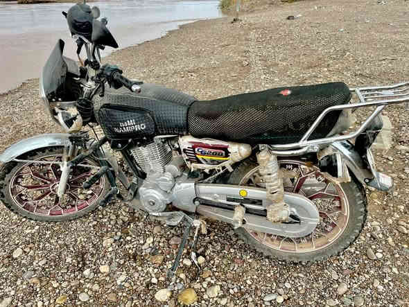 السلام عليكم دراجه 25محرك 200رقم صلاح الدين
السعر مليون و850

***********
