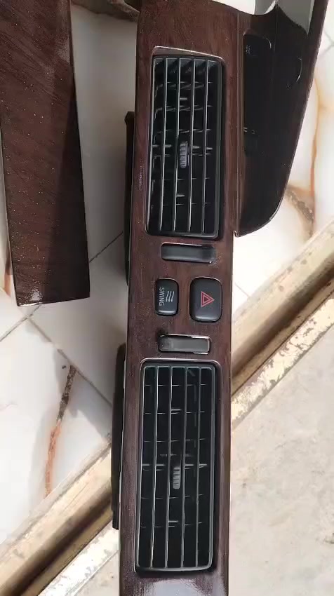 سلام عليكم صجيات وبطاين للبيع العنوان النجف حي الميلاد شارع جامعه الكفيل الرقم الموبايل***********
