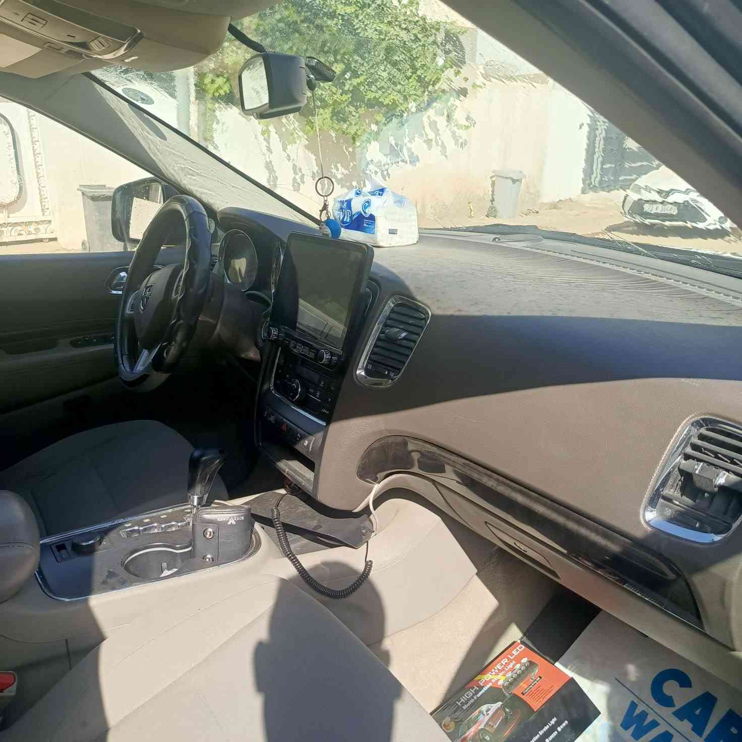 سلام وعليكم دورنكو هيمي 2011 مصبوغه عام جاهزه السياره منظومه غاز وتخم تاير وباتري وادامه كامله السعر115
رقم صاحب سياره
***********
