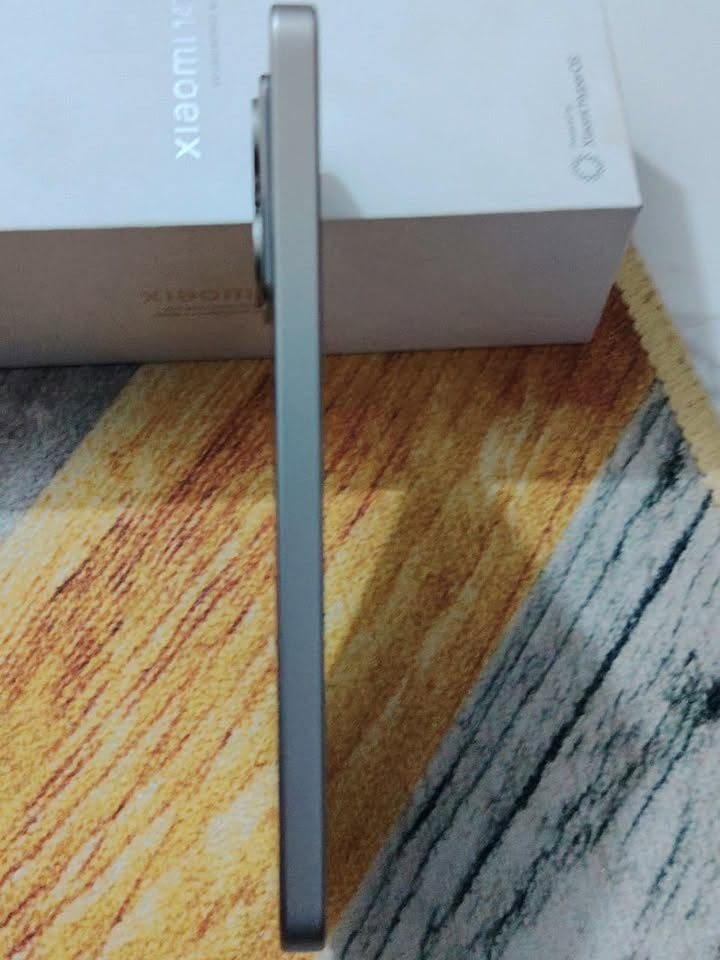 للبيع: Xiaomi 14T (شاومي 14 تي)
 النظافة: الجهاز بحالة ممتازة جداً (أخو الجديد)، 
 الملحقات: الجهاز كامل مكمل؛ بكارتونه مع جميع ملحقاته الأصلية بالكامل والشاحنة الأصلية السريعة 
 السعر: 450 ألف دينار (وبي مجال)
العنوان : النجف 

***********
