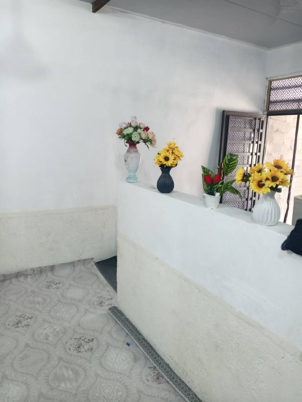 السلام عليكم دار للبيع المساحه 85 متر بناء كامل سقف سندويج العنوان شارع الحولي مطار مدرسه در النجف الاهليه السعر 13 وبي مجال طابو زراعي رقم الهاتف
***********
