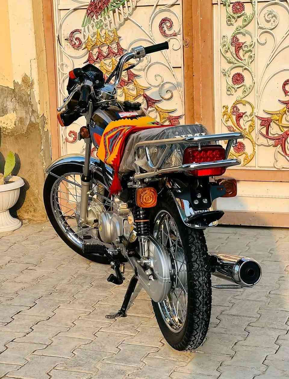 سلام عليكم دراجه للبيع إيراني شلامجه دراجه فول 7 أوراق مكان الكوت
للاستفسار ***********
