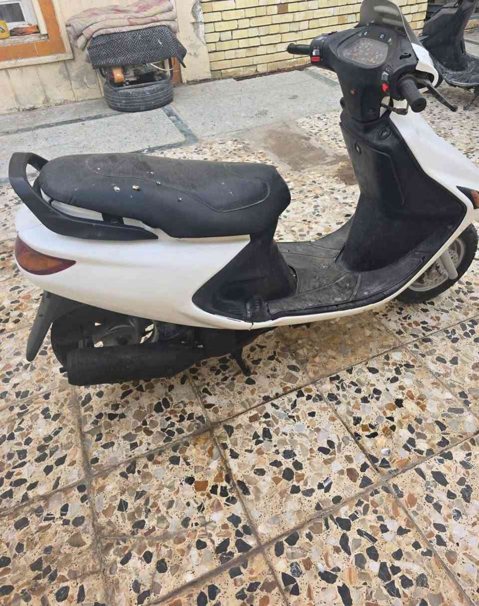 درجة فراشه للبيع 
مال حاويه  دراجة حلوه وناعمه 
كهربائيات كله شغال 
مكاني بل النجف حي الجمعيه 
وهذا رقمي ***********
سعر درجة  465 وبيه مجال
