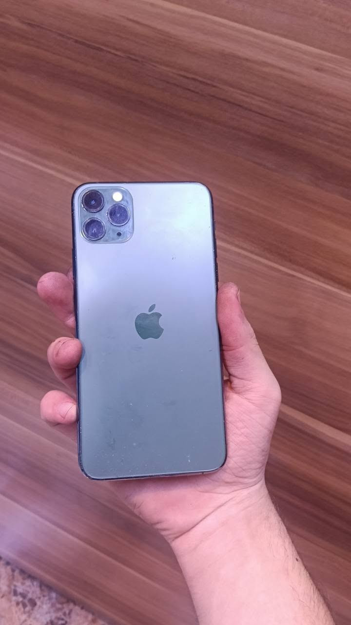ئایفۆن 11 pro max  سەرەتا بەناوی خوای گەورە  هاتینەوە بە ئایفۆنێکی هەرزان  256 گێگا و 2 سیم کرات پاتری بیلادە 73 تەنها پشت و شاشەی گۆراوە فەیس ئایدی ئیش دەکات خوار هەموو بازار تەنها و تەنها 220 هەزار  شوێنم لە هەولێرە  ژمارەی مۆبایل ***********❤ دكوك, كركوك

