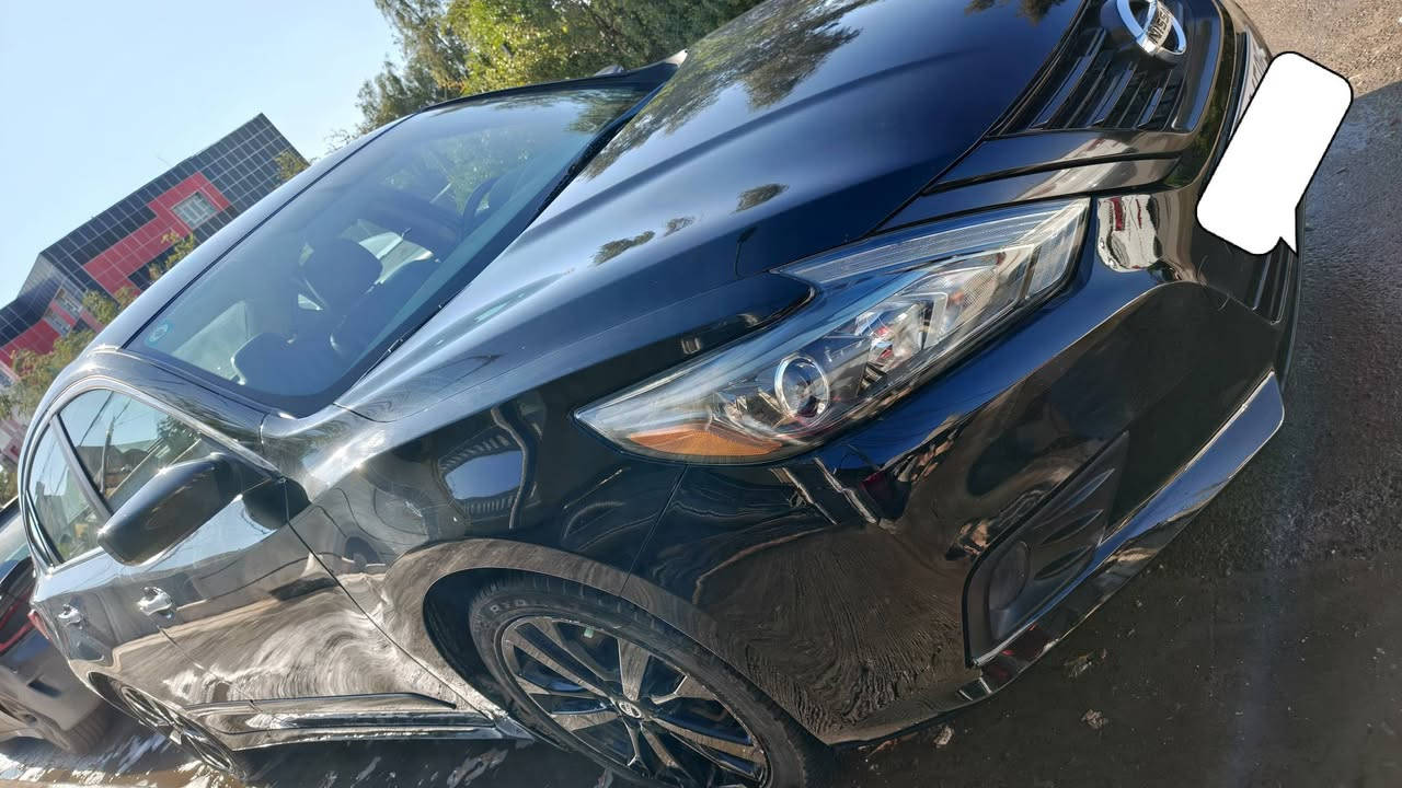 للبيع فقط التيما 2018 SR Midnight
السعر 125  ورقه
ماشية 56 الف ميل فقط 
بجم كبس بدون ايرباك حادث بالجنطه من امريكا 
وطخني تكتك بالعراق بالجاملغ ورجعتها بلادية 
وعندي صور ايضا قبل وبعد وسونار 
اللون آسود
المواصفات : 
بصمه تشغيل عن بعد 
رادار اوتو بريك
بصمه بيبان
بصمه صندوق
تحكم ستيرن 
تثبيت سرعه 
شفتات بالستيرن بلادي
كشن السائق والسكن تدفئه بالكشنات 
كشن السائق كهربائي 
ويل 18 بلادي فحمي
جناح خلفي بلادي ابو الاشاره
شاشة كبيرة بلادية خرائط كاربلي اندرويد اوتو
كراسي جلد بلادي مطعم بلون ازرق 
تبريد ثلج
صدر امامي جديد 
وعليها كير  زيرو جديد موديل 2025 
ودهن كير جديد وكالة وضمان
محرك فول
مغلفه الارضيه من داخل جلد
رقم وسنوية بأسمي بغداد
وهزه جديده سنوية تنتهي ب 2030
وكاله تحويل ثاني يوم 
غرامات ماعليها السيارة ابد
السياره برغي مابيها نقص 
مكان السياره بغداد حي الاعلام 
راسلني وتساب ادزلك صور سونار وحادث 
***********
