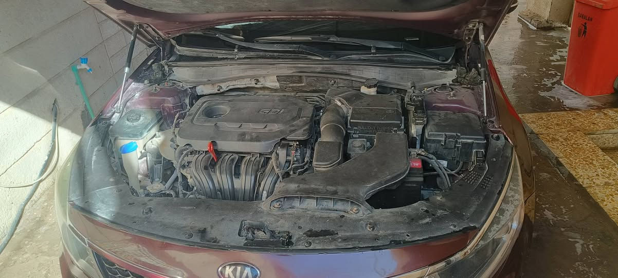 السلام عليكم اوبتيما 2016 وارد امريكي رقم بصره دولي بأسمي السنويه لل28  محرك 2400 مكفول وكير مكفول تبريد بالصيف مسويه مبدل منضومه كامله ثلج تايرات نضيفه حداديه حلوه دسكات قبل شهر مبدل باتري جديد كل نقص ما بيها السياره ماشيه 118  سعرها 117 وبيها مجال بسيط 
وبالنسبه للبدي ناشر صور الحادث بيها بنيد صبغ بدون شواصي او لغد وبيها قبق الجنطه مأشر عليه باللون الابيض يم علامة كيا كلش قليل 
مكاني البصره خور الزبير وهذا رقمي وتساب 
*********** البصرة, العراق
