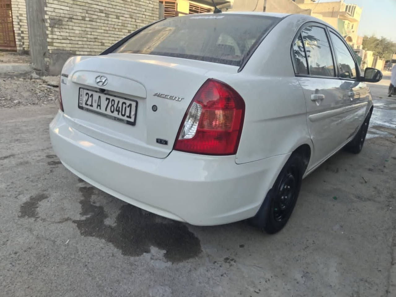 سلام عليكم أكسنت خليجي رقم جديد سلمانيه  تحويل او وكالة  بسمي موديل ٢٠١١ كير مكينه خير من الله  اخوان سعر ٩٥ بيه مجال بسيط عنوان بغداد محمودية إتصال *********** بالعافية على ياخذه
