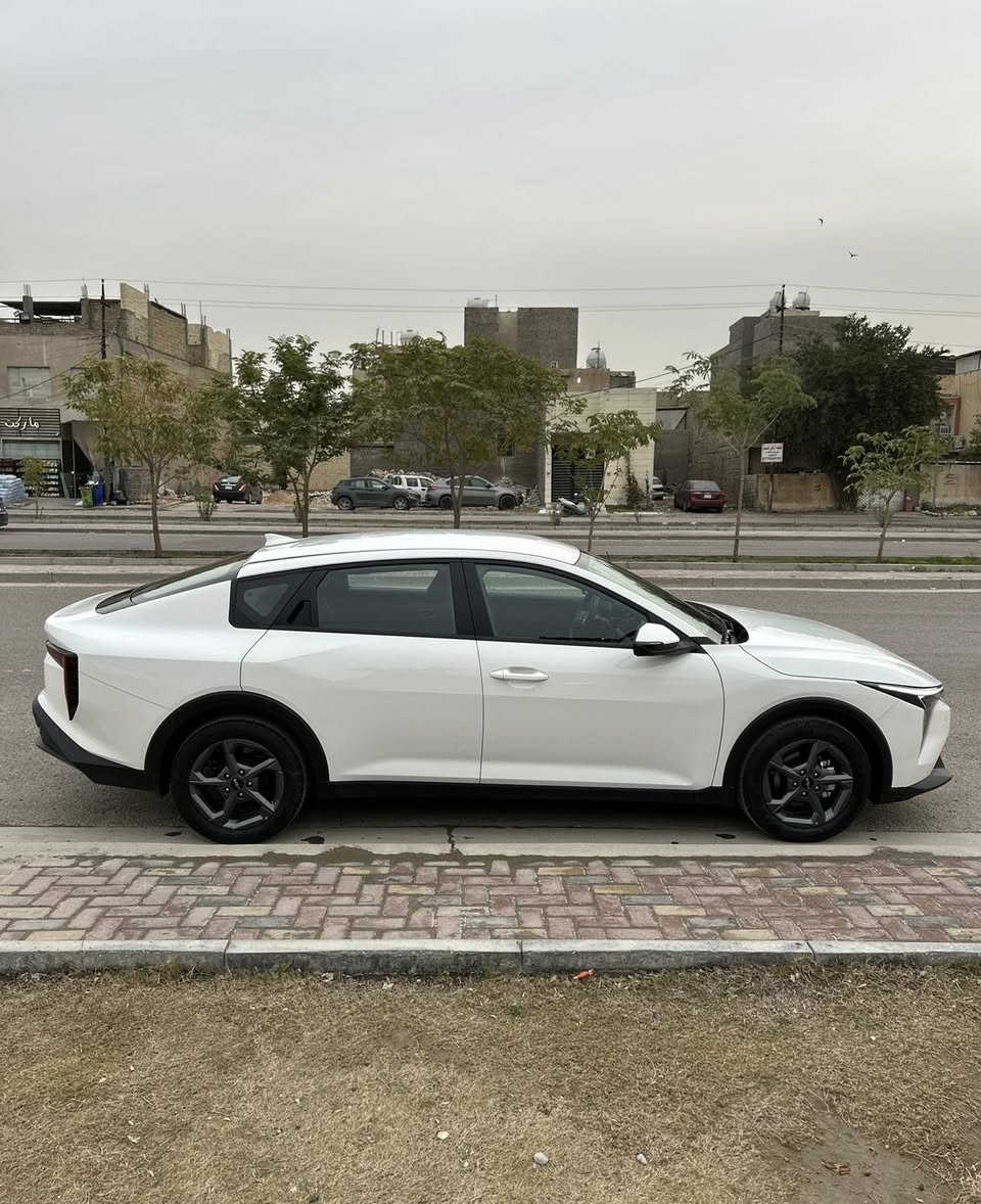 السلام عليكم اخوتي k4 كي فور خليجيه ٢٠٢٥ وكاله نيم ضمان خمس سنوات محرك ١٦٠٠ مكفوله كفاله عامه عدا شخط بسيط بكد الاصبع ماشيه ٧ الف كيلو رقم اربيل باسمي السعر ١٨٠ ورقه وبيها مجال ***********
