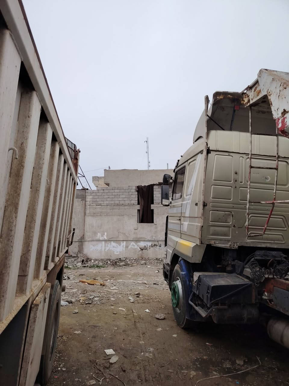 للبيع اسكانيا ١٣ كهرب كير ٩٠٠ السعر ١٢٠ رقم نينوى *********** / ***********
