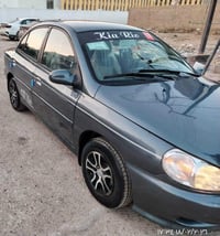 (مكلف بالنشر) كيا ريو 2001 نظيفة مصبوغة جمالية + مكينة جديدة جان مسكر ...