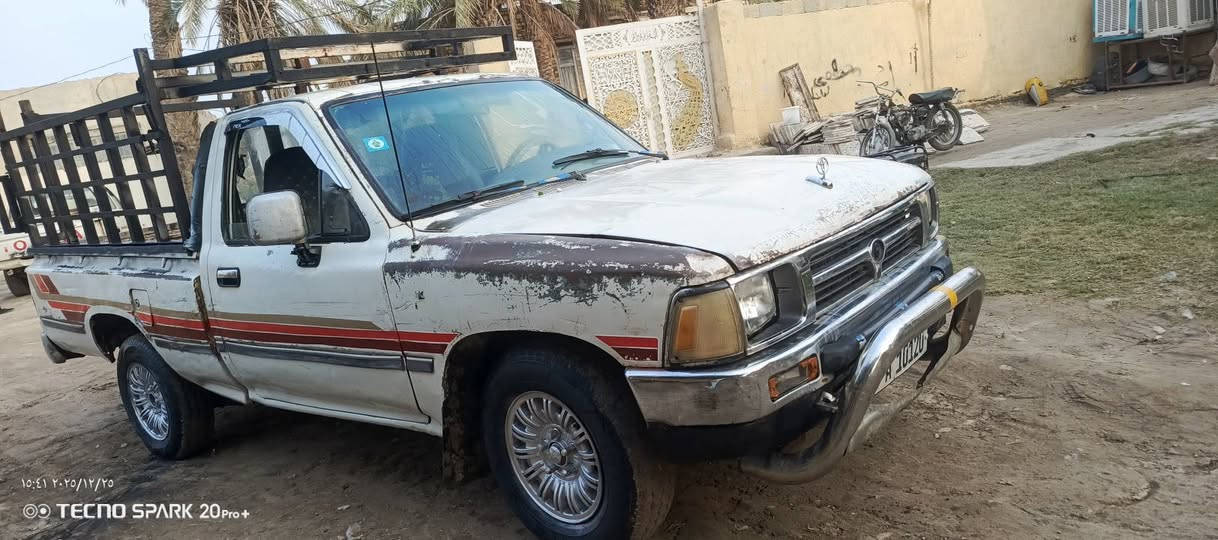 سلام عليكم تك 4چنگال كير ومكينه 3yرقم بابل نكليزي كير ومكينه وشاصي وحداديه وتخم تاير كله كفاله من تجيه وظربه والگلبه سعره 40بيه مجال لشراي 

مكانه الرفاعي ناصريه 
***********
