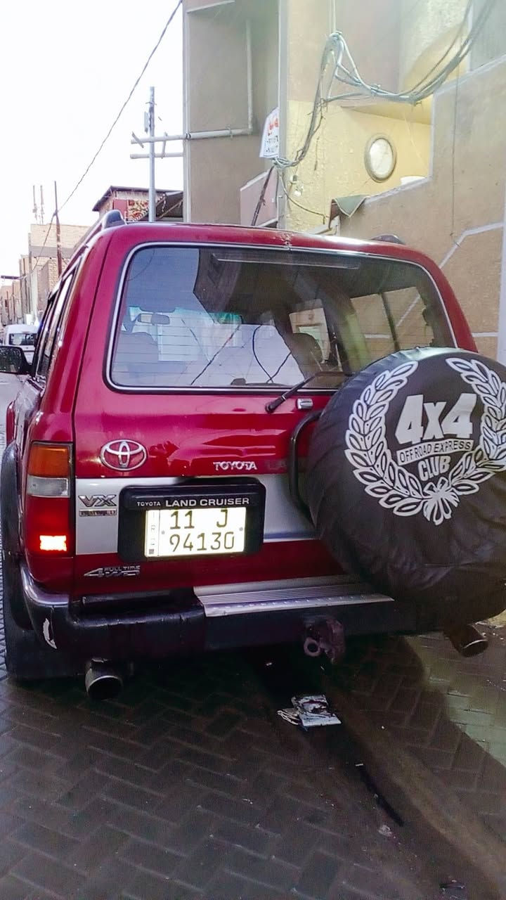 السلام عليكم ورحمة الله وبركاتة
ليله علوي للبيع موديل 1995 
رقم بغداد دولي 
مكينه وكير خير من الله 
السياره بلادي بيها كم قطعه صبغ ما بيه ضربه 
صدر خلفي امامي خير من الله  
السعر 70 وبيها مجال ان شاءلله 
رقم الهاتف *********** بي واساب
