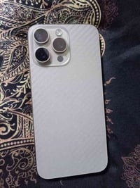 أيفون 15ابرو ماكس ذاكره256بطاريه 89نضافه فول شخط مابيه جهاز سعره مليون...