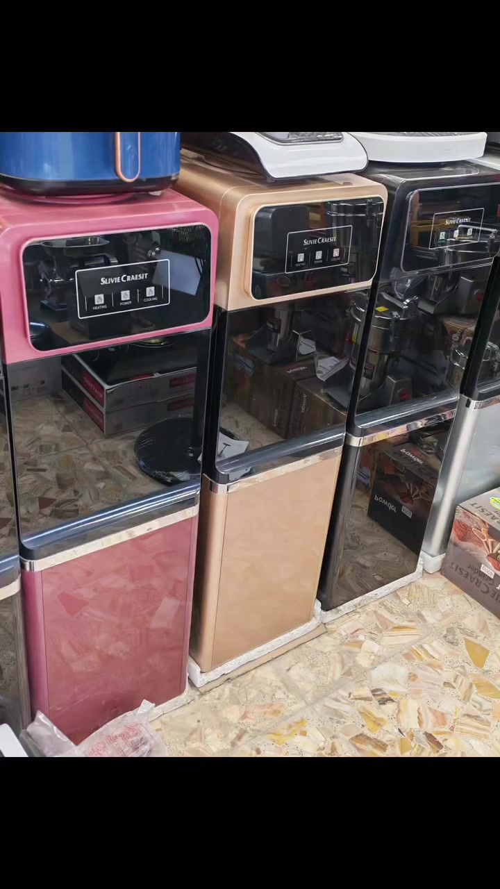 براد + ثلاجه حجم كبير سلفر كرست
للحجز والاستفسار يرجى مراسله الصفحه📝
#براد #ماء


**إذا كنت صاحب هذا الإعلان وتريد حذفه لأي سبب، رجاءا أرسل رسالة إلى الدعم الفني**