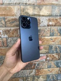 ذاكرة 256 بطارية 89 نموذج M كامل ملحقات نضافة 100 جهاز لك لك جديد مكفو...