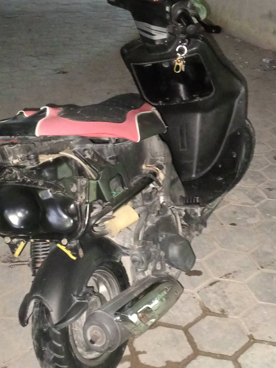 الدراجه محركها يخبل كل صوت مابي شرط ع فحص تجي وتشوف 350 الف مال مستعجل ولله هاذا رقمي
***********
