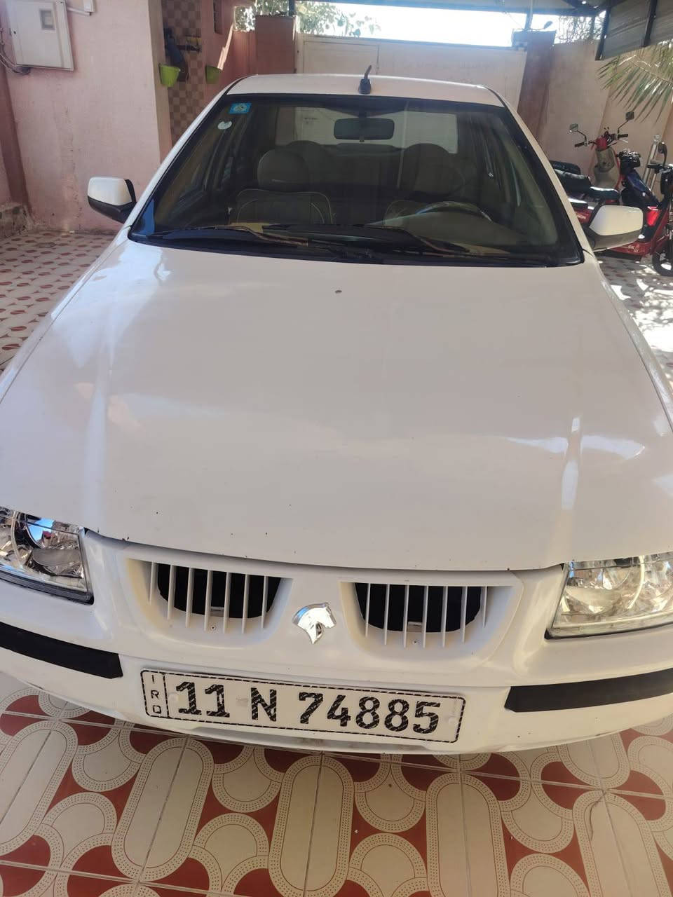 السلام عليكم
سمند موديل 12 كرستال رقم بغداد انكليزي مشروع وطني 
مكينة كير حدادية امامية خلفية 
كهربائيات كاملة
دوشمة جديدة
كفالة عامة ماعدا الي مأشر عليه بالصور
تخم تاير جديد
السعر 47 وبيه مجال 
مكاني واسط
***********
***********
