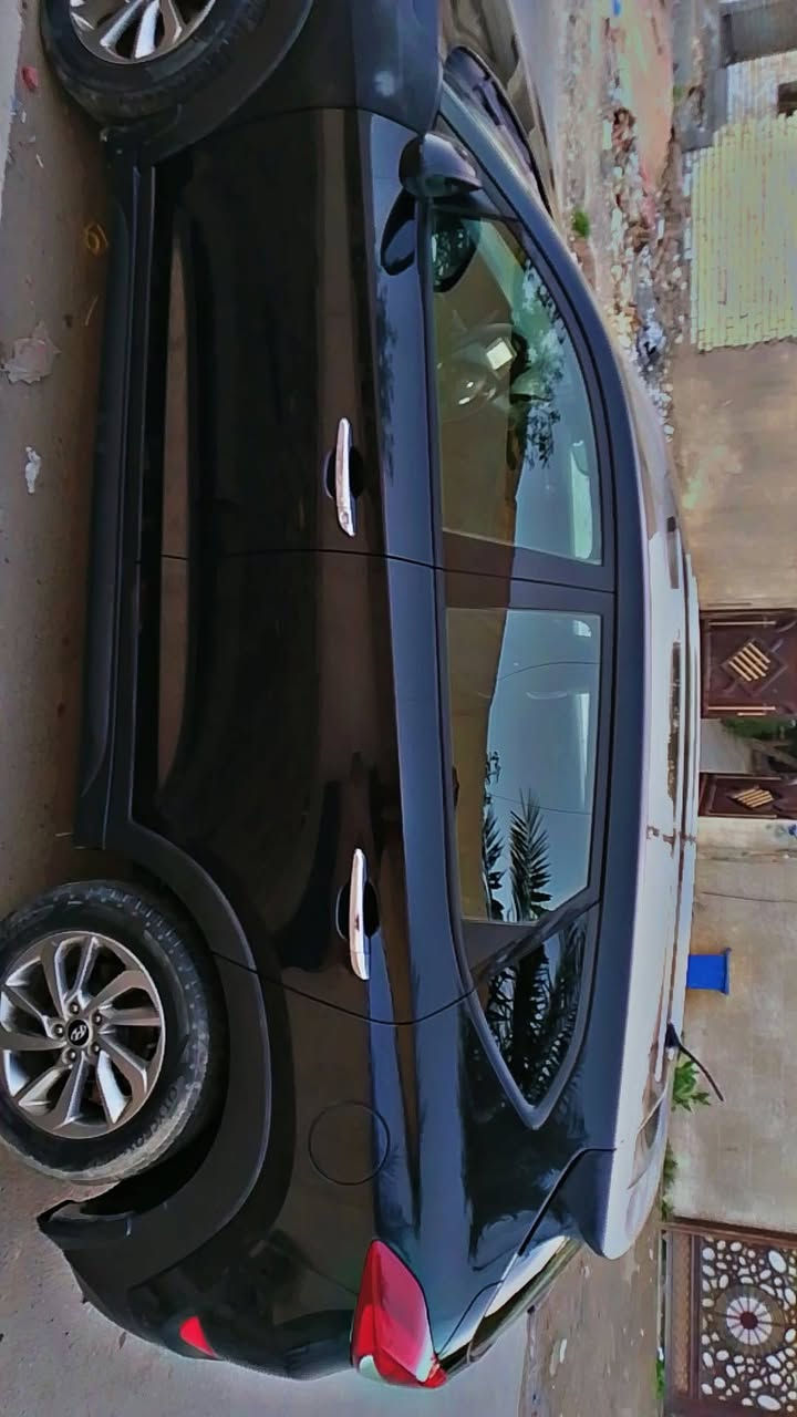 سلام عليكم اخوان
للبيع توسان 
نوع 2018 
وارد أمريكي 
حادثهة فقط جاملغ مصبوغ وبارد بلباب ورة الصدر  وشخط اصبع 
السيارة مجفتهة بس امانت الله تجفيت كلة درجة اولى 
السيارة نضيفة  وحلوى  وهيبة 
ماشي 87 حقيقي 
السعر 145 وبيهة مجال 
للستفسار *********** الرقم
