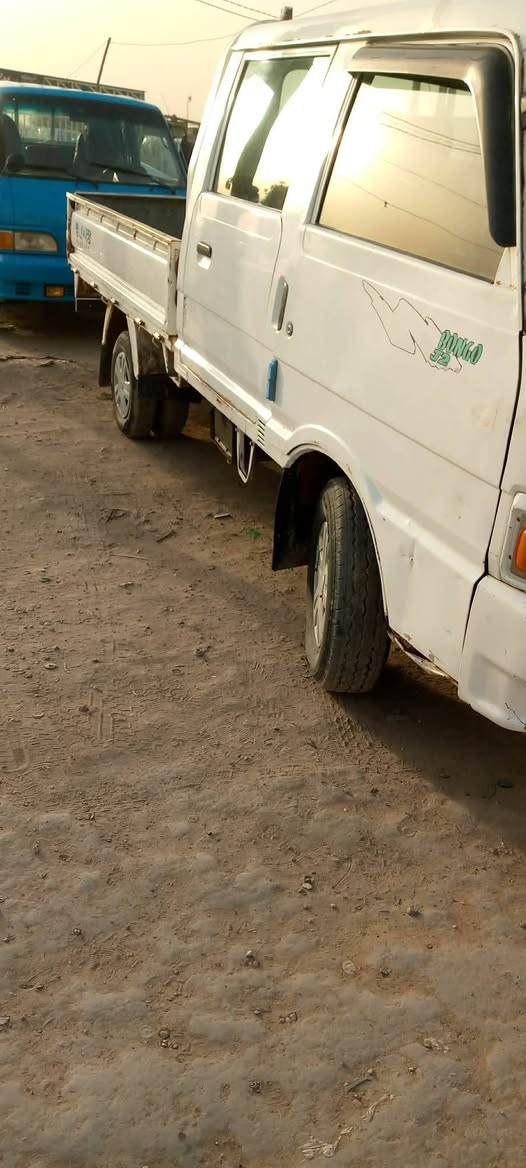 اسلام عليكم
للبيع كيما، حمل 96كفالة عامه رقم بغداد 
تخم تاير سدر، محرك كير اكسن، كفاله

استفسار اتصال عل الرقم التالي ***********
