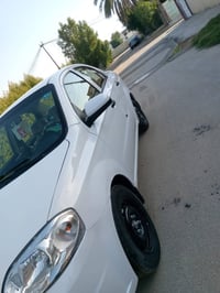 افيو • ٢٠١١ • ١٧٣ الف