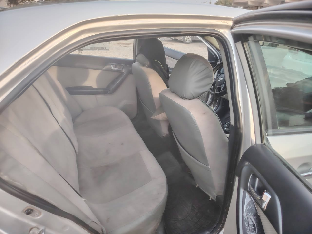 فورتي 2013 ديالى اوتوماتيك سنه ٢٧ مكان ديالئ الخالص *********** سعر 80 بيها مجال تبريد تتدفئه محرك كير خير من الله
