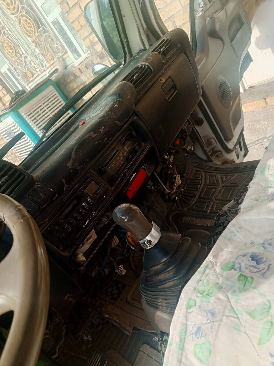 سلام عليكم كيا حمل أزوزه للبيع رقم نجف إنكليزي بسمي تحويل ثانيوم سنويه ال 28مكفول شاصي رقم شاصي كهربائيات مقدم كله محرك 3000 بس بي خيط بخار العنوان السماوه سعر عل خاص ***********
