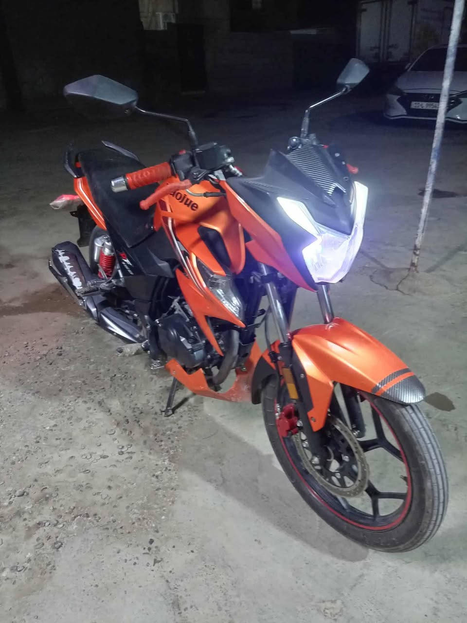 السلام عليكم
Df موديل 19 مكمرك فقط 
محرك مفتوح مبدل بي كور 
مكاني رمادي تأميم 
سعره ١١ وربع وبي مجال قليل 
للاستفسار الاتصال على الرقم ***********
