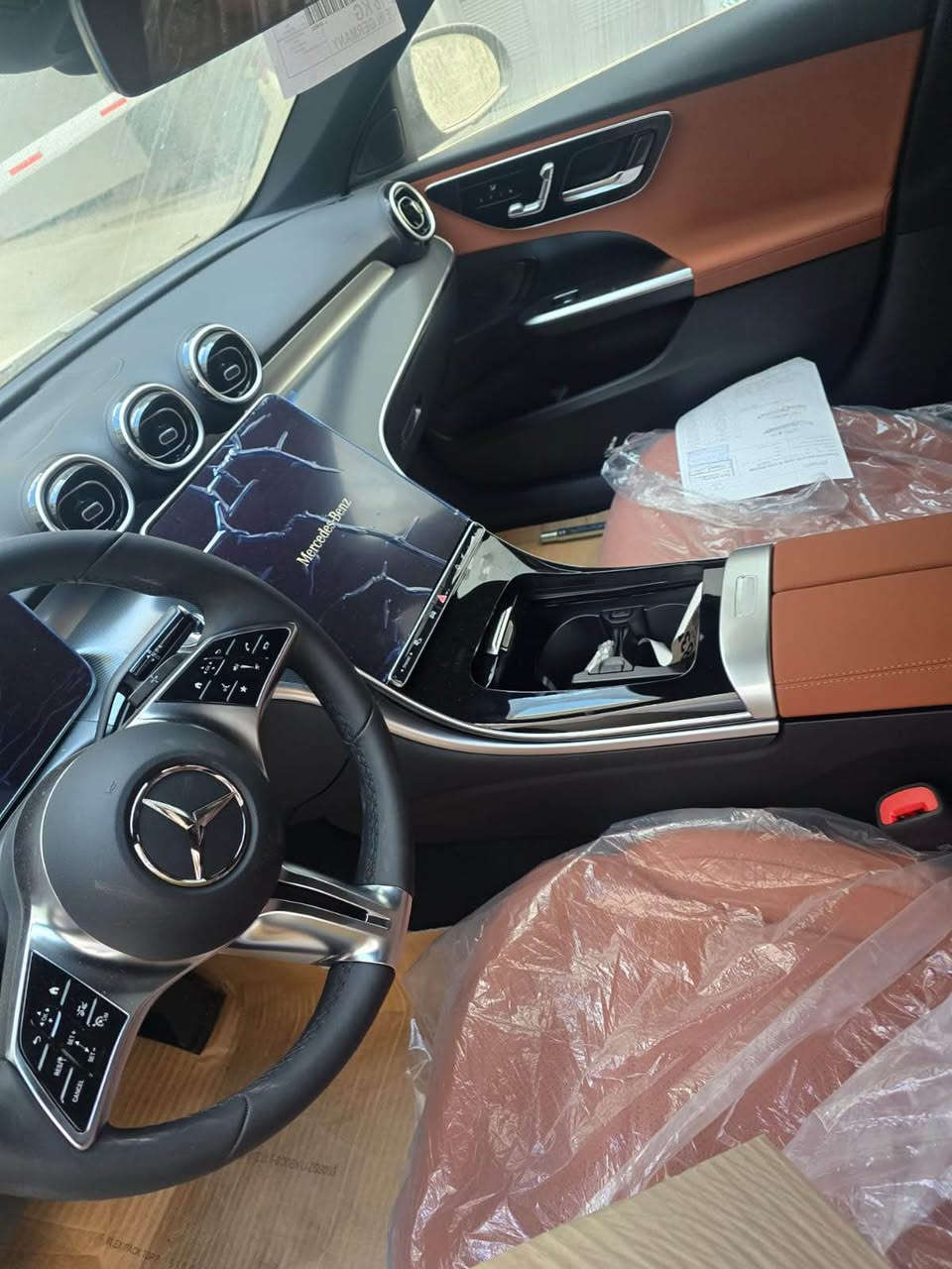 C180 - 2026
Wakel 
Panaroma 
Heated seats 
Memory seats 
Electric seats 
Zerooooo
5 years warranty الشيخ زايد, الجيزة


**إذا كنت صاحب هذا الإعلان وتريد حذفه لأي سبب، رجاءا أرسل رسالة إلى الدعم الفني**