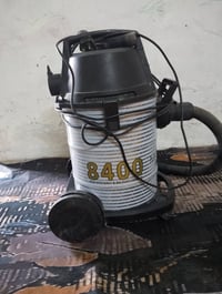 صوبة شغّالة • مكنسة كهربائية