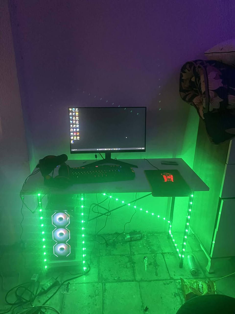 سلام عليكم تجميعه pc للبيع سعره 850وبيه مجال موصفات بلصور كارت الشاشه مالته RX6500XT كل غراضه وياه


**إذا كنت صاحب هذا الإعلان وتريد حذفه لأي سبب، رجاءا أرسل رسالة إلى الدعم الفني**