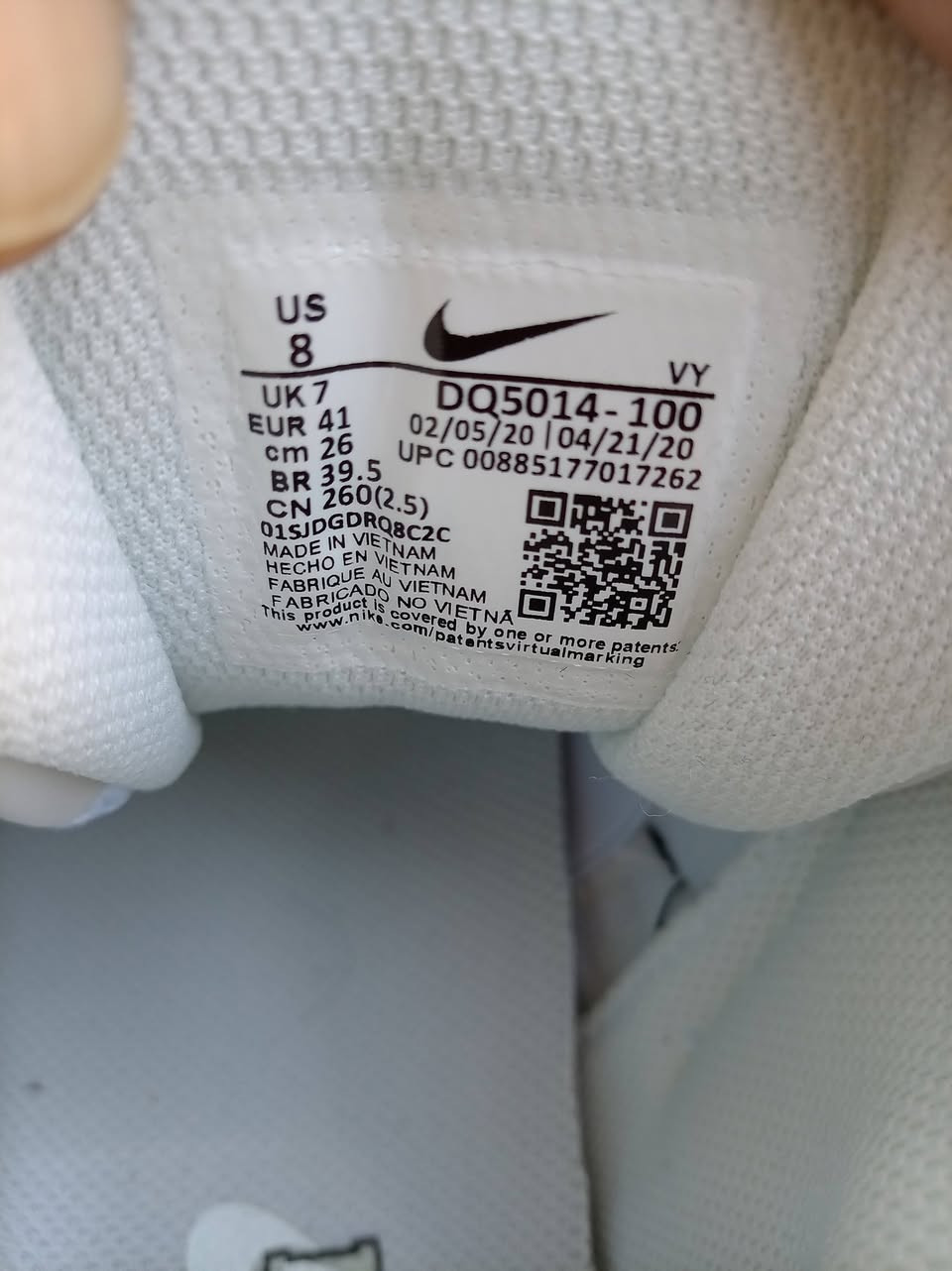 نايك إير مور أبتمبو،  فيتنامي قياس 41 طول القدم 26


**إذا كنت صاحب هذا الإعلان وتريد حذفه لأي سبب، رجاءا أرسل رسالة إلى الدعم الفني**