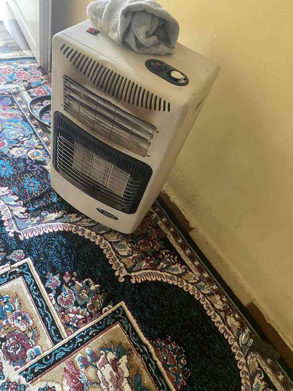 زورى نوستن باكه بى عه يب بو فروشتن 300 ومعامله
فه رشكه 30 
سوبه ى غه زى 25
شوين بازيان


**إذا كنت صاحب هذا الإعلان وتريد حذفه لأي سبب، رجاءا أرسل رسالة إلى الدعم الفني**