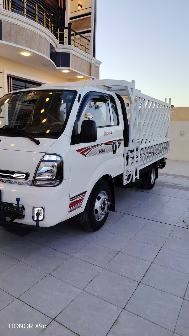 سلا عليكم البيع كيا فحل موديل 2025 رقم بغداد نكليزي بسمي شخصين مكفولة كفالة عامه حته من شخط سياره وضع شركه محوره 14 ستد 27 تانكي كاز 120 التر درع امامي دعاميه خلفيه تخم تاير لاسه تخم وقيات مال موصل دوشمه فول منضومه زنون سياره جاهزه من كلشي ربع ما تخلي عليه بفضل الله. مكان سياره تاجي المشاهده رقم تلفون ***********
