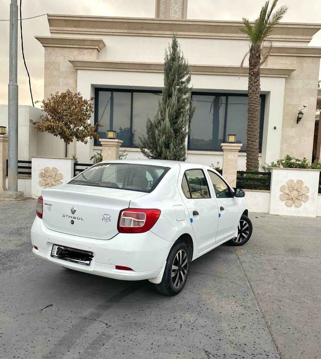 ریناولت سیمبول 
مۆدیل ٢٠١٦ 
٣ پارچەی سبوغە 
نرخی ٧٨$ وەرەقە
رەقەم و سەنەوی تازەیە
ناونیشان - هەولێر
رەقەم تەلەفۆن *********** أربيل, العراق
