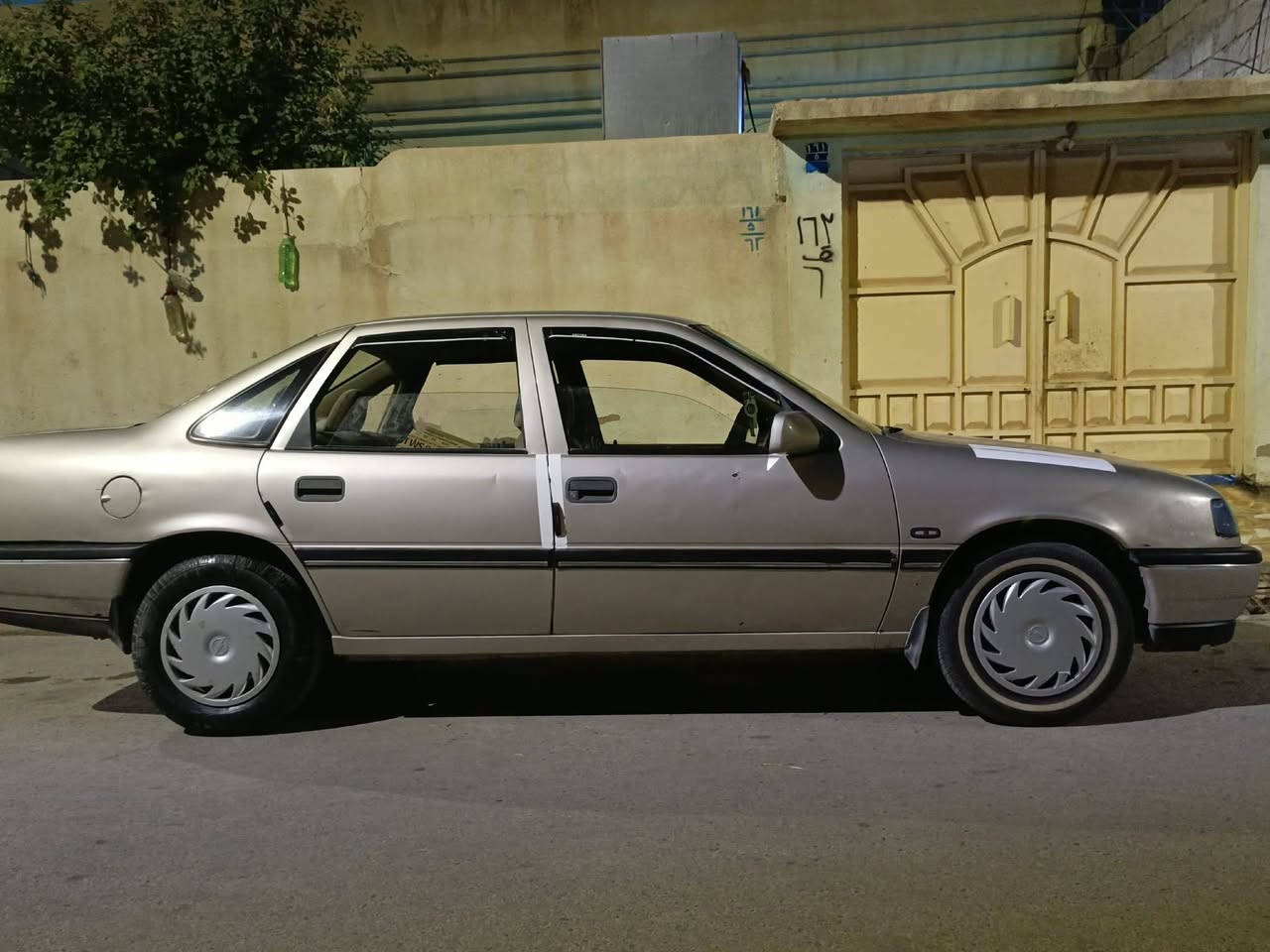 موصل ايمن رجم حديد
سياره نضيفه كير محرك شرط رقم نينوى الماني 
كاربون بانزين   ‏‪***********‬‏  
‏‪***********‬‏ مكلف بل نشر
