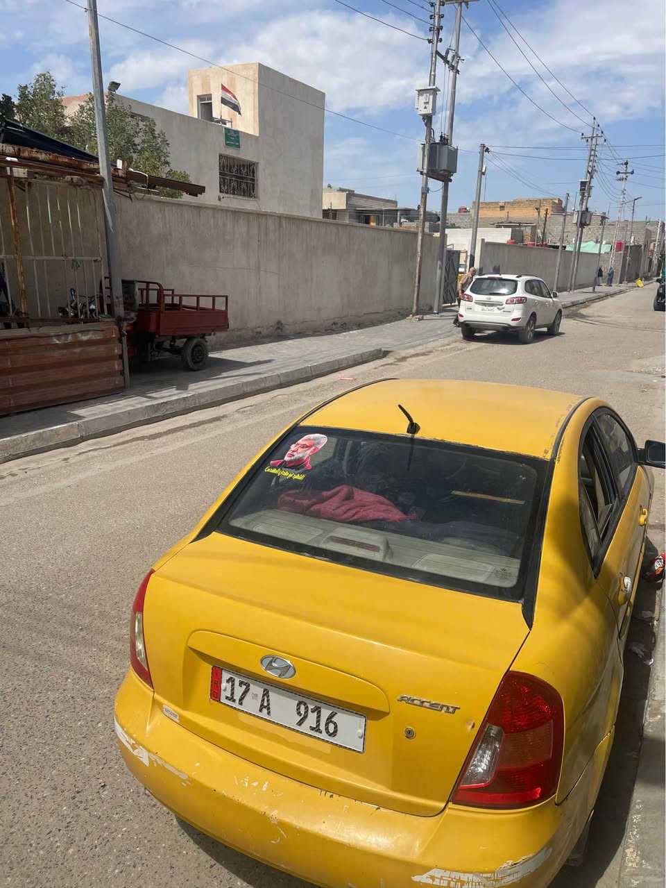 السلام عليكم اكسنت 2007 محرك 1600 مكينة وگير والبدي شوف العين ب70 وبيها مجال سنوية باسمي تنتهي ب2027 *********** البصرة, العراق
