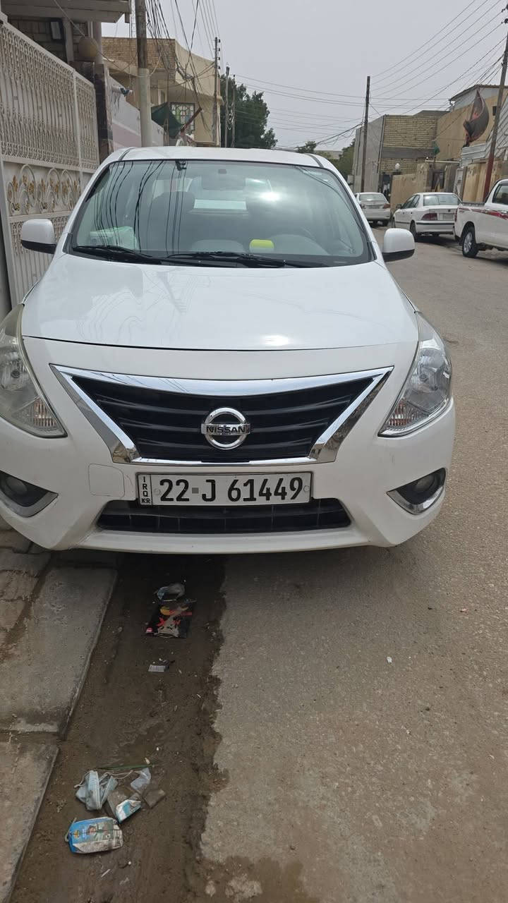 بسم الله الرحمن الرحيم نيسان صني ام البليته الزركه موديل ٢١ ماشيه ب ١٠٠  السعر ١١٣ وبيه مجال للشراي مكان السيارة نجف حي الجامعه للاستفسار الاتصال على الرقم ***********
