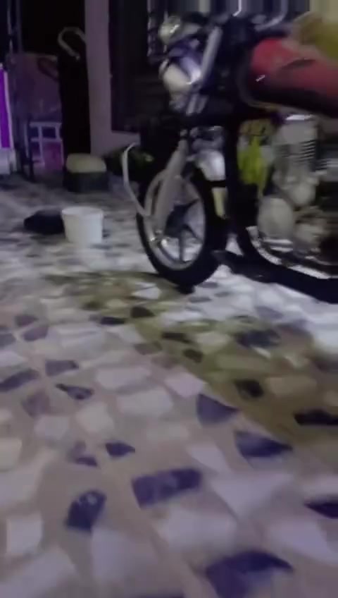 سلام عليكم ستوته البيع مديل ٢٢ اوراق اصولي مكينه ٢٥ كفاله عامه ماعيزه برغي هاذه رقم ***********
