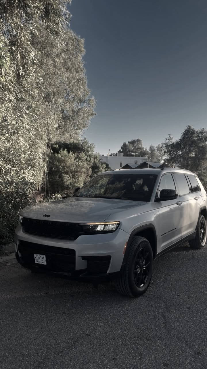 السلام عليكم 
جيب موديل 2024 بلاك توب
ضرر قطعتين جاملغ خلفي وباب خلفي
فقط ايرباك البردة طاك بجم كبس
رايدها مراوس شعندك سيارة دزلي 
*********** متواجد واتس آب
