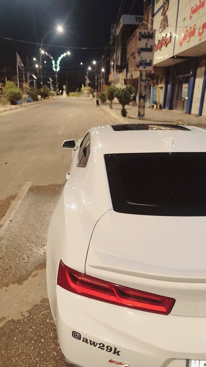 كمارو للبيع او المراوس 2018 فول مواصفات السياره كير عادي رقم بصرى حادثها جاملغ وبنيد اربعه سلندر فول مواصفات رقم الهاتف  *********** السعر 95 وبيها مجال بصيط
