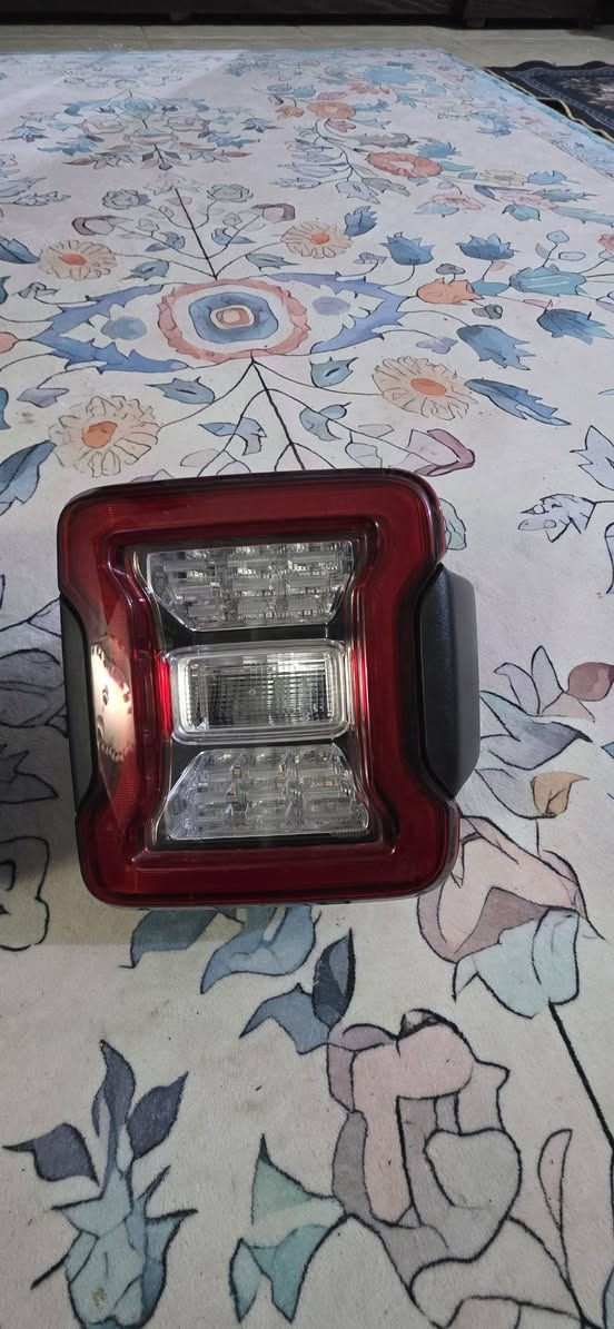 بگ لايت جيب امريكي اصلي اخو الجديد للبيع مكاني البصره يوجد توصيل لجميع المحافظات
***********
