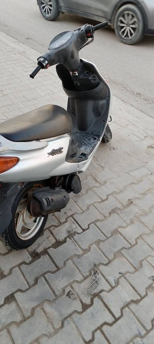 أّسِـلَأّمً عٌلَيِّکْمً 
دراجه اكزز فحل يباني مامفتوحه كامله سلف هندر اشايره كهربائيّاته كله شغاله دراجه نضيفه ما صارله هواي من طالعه من لحاويه للبيع السعر 650 مكاني ابو لخصيب *********** البصرة, العراق
