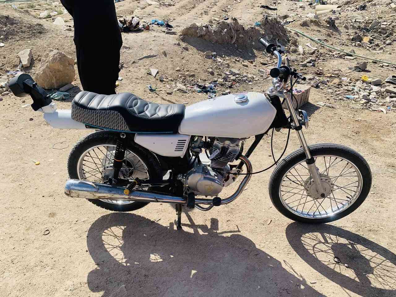 للبيع موديل 2020 وكيل العارضي دراجه حلوه نضيفه 
سعره 650 وبيه مجال  رقم صاحبه ‭0786 706 1


**إذا كنت صاحب هذا الإعلان وتريد حذفه لأي سبب، رجاءا أرسل رسالة إلى الدعم الفني**