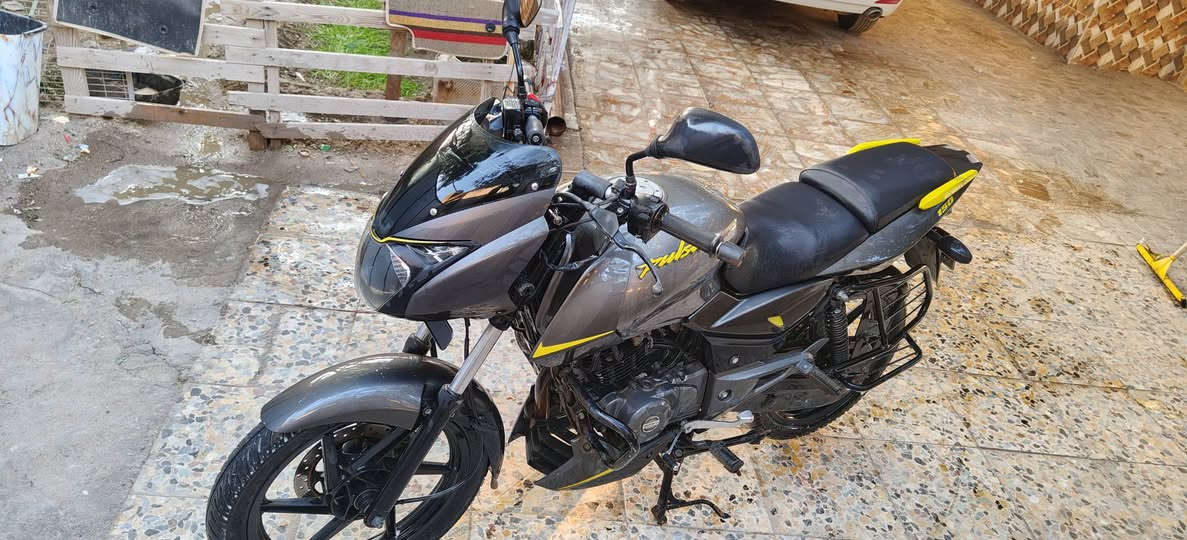 سلام عليكم دراجه بولسر نيون 150 موديل 2020
رقم اب اسمي  شرط تحويل ثاني يوم صارلها شهر من انتهت دراجه حلوه أو نضيفه شلعتها تخبل مكاني

#قضاء_الهوير منطقة الخاص للاستفسار 

***********
