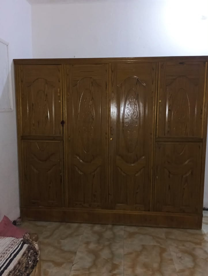 كنتور عراقي صاج درجه اولى
مده الاستخدام قليله جديد 
السعر 250وبي مجال بسيط 
العنوان بابل حله مقابيل المدهش 
*********** واتس
