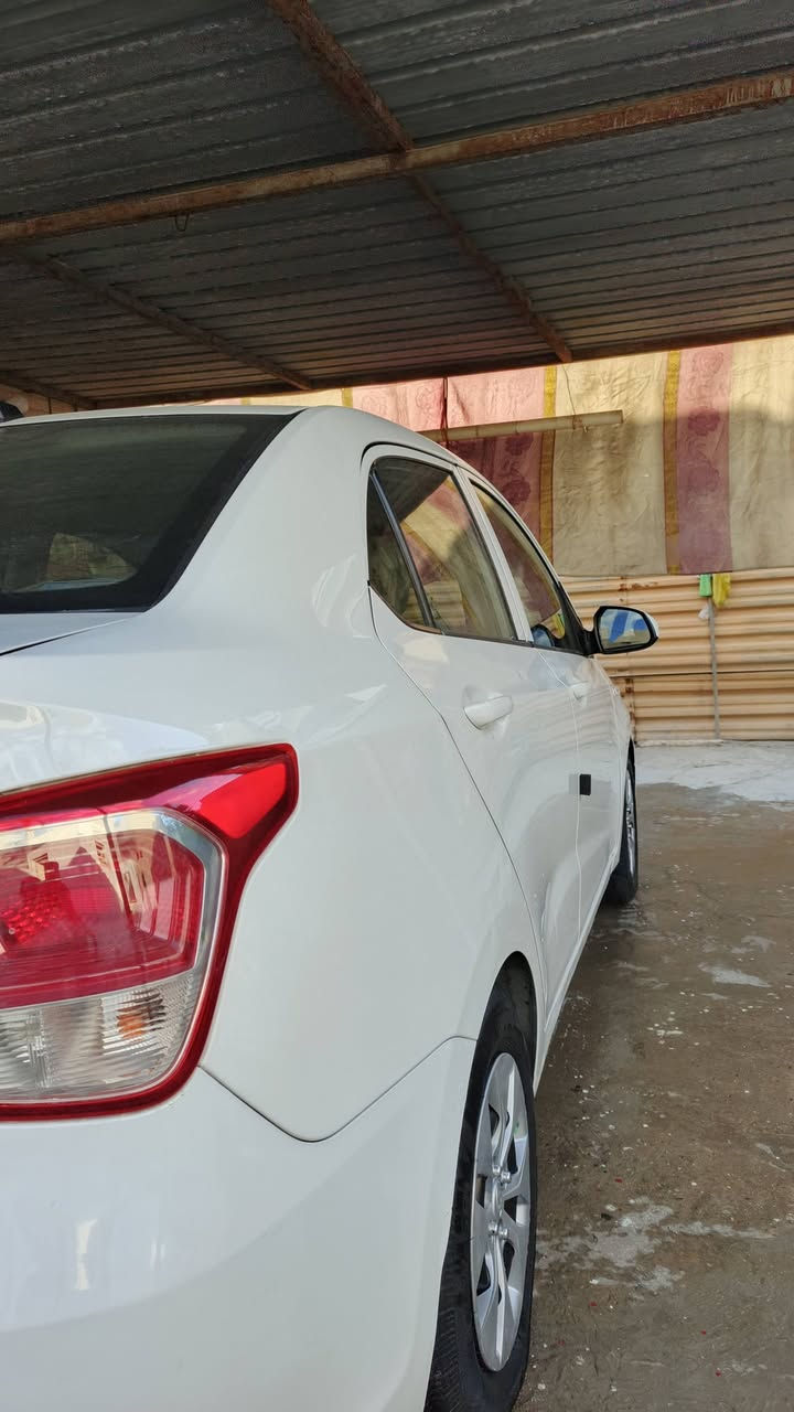 سلام عليكم هونداي اي تم سياره جاهزه من كل النواحي مكينه 4سلنتركير AT رقم بغداد تحويل ثاني يوم سياره كلش حلوه  ناعمه بالخير على الي يأخذه استخدام شخصي السعر80بيه مجال بسيط مكان السياره بغداد الكرخ الهاتف ***********
