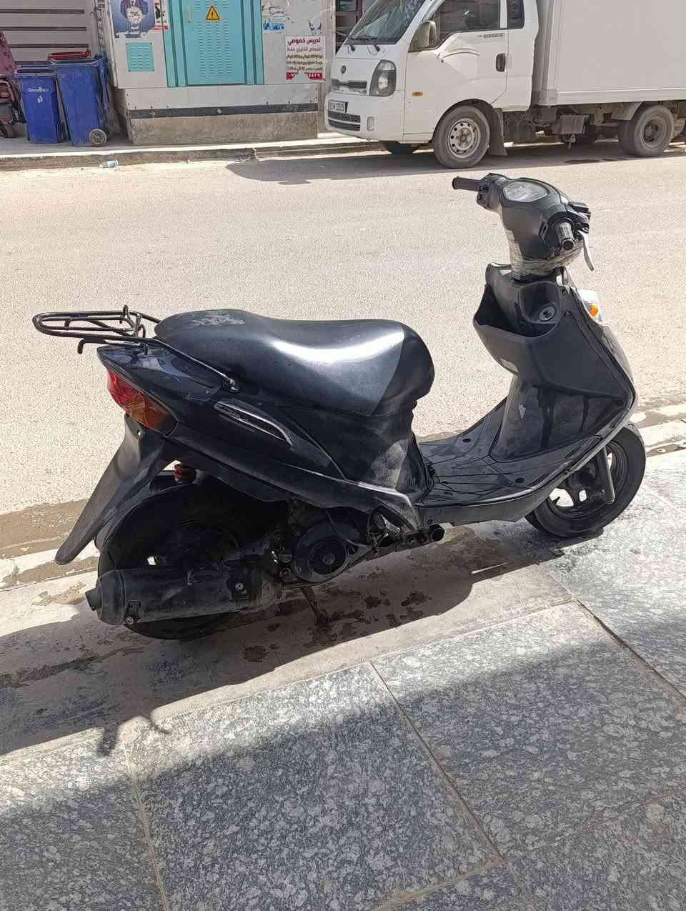 السلام عليكم دراجة ادرس ياباني سرعة 120, نوزل دراجة نضيفة و تخبل مشكلتها مكينتها لاطشة عارضها للبيع على حالها يعني تأخذ دراجة طافية السعر 250 مكاني بغداد الجديدة 

متاح وتسأب ***********
